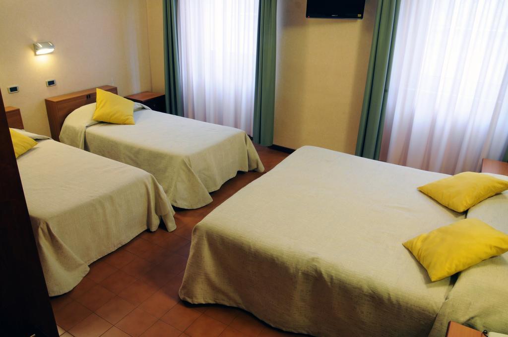 Button Hotel 3*