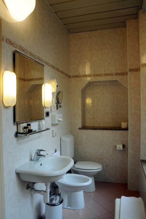 Button Hotel Parma